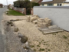 Free Hardcore concrete blocks and crushed concrete roof tiles