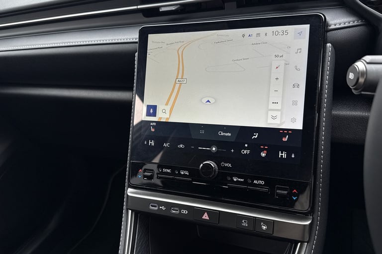 2024 Lexus LBX 1.5 VVT-iE Takumi SUV 5dr Petrol Hybrid E-CVT Euro 6 (s/s) (136 ps) SUV PETROL/ELE...