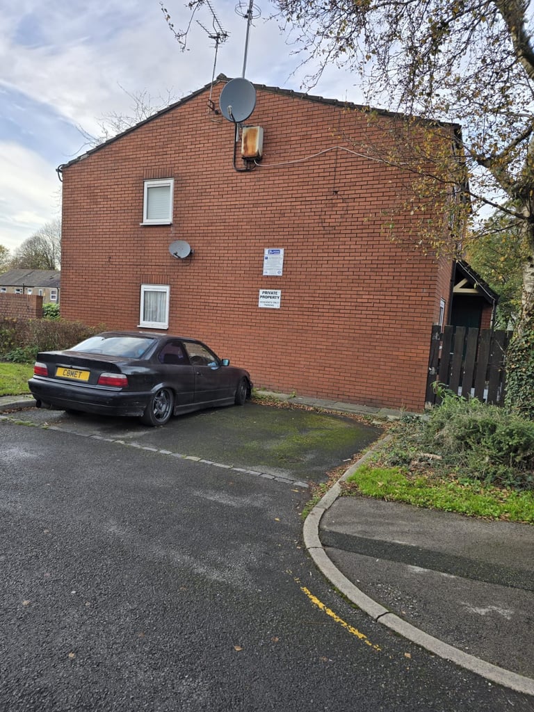 Spacious Flat to rent in Preston area 