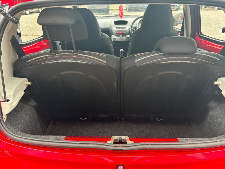 Citroen, C1, Hatchback, 2013, Manual, 998 (cc), 5 doors