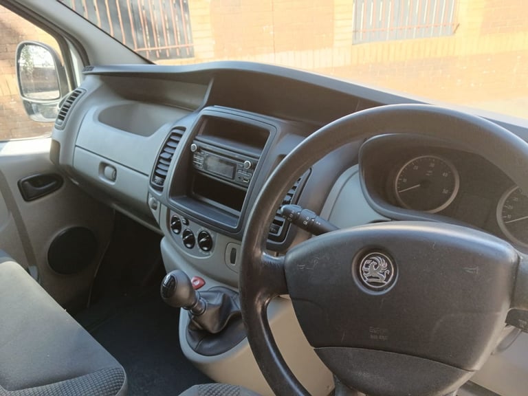 2013 Vauxhal Vivaro: Reluctant sale of my favourite van