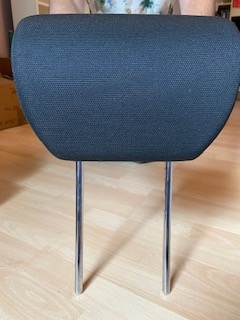 Mercedes Headrest (pre-owned) 