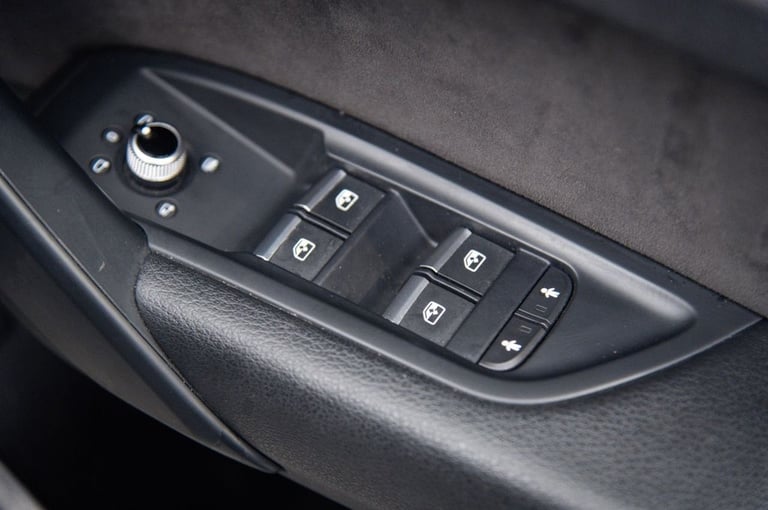 2019 Audi Q5 45 TFSI Quattro S Line 5dr S Tronic ESTATE PETROL Automatic