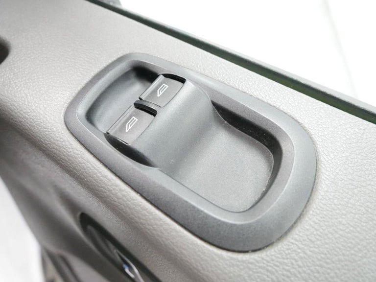 72 FORD TRANSIT 350 2.0 EBL 170 BHP L3 LONG LEADER EDITION AUTOMATIC