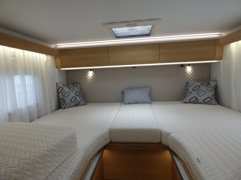 Adria Coral 670 DL 60Y DIESEL AUTOMATIC 2025