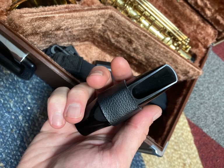 Yamaha YAS 32 purple logo, alto sax in excellent condition 