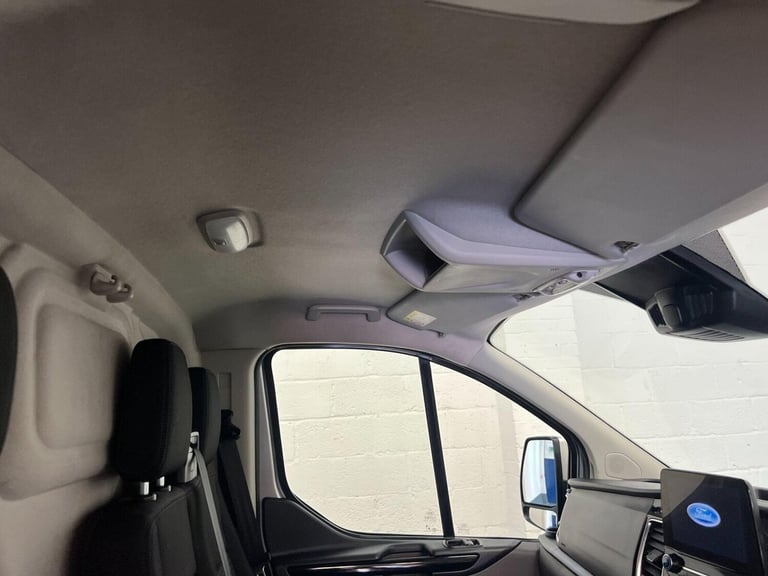 2022 Ford Transit Custom 2.0 300 EcoBlue Limited L2 H1 Euro 6 (s/s) 5dr Panel Van Diesel Manual