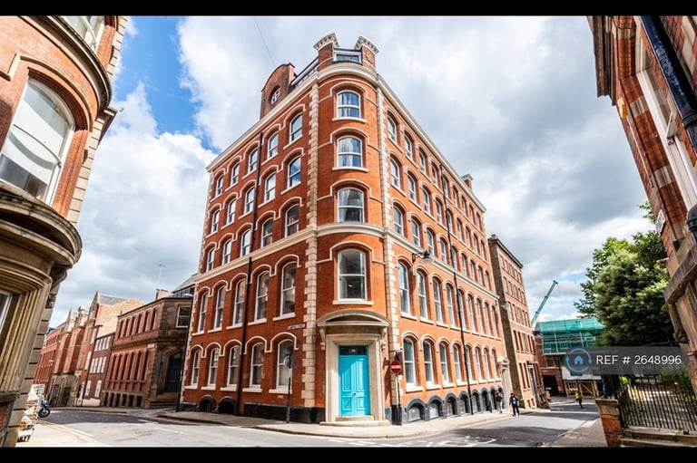 image for 3 bedroom flat in Stoney Street, Nottingham, NG1 (3 bed) (#2648996)