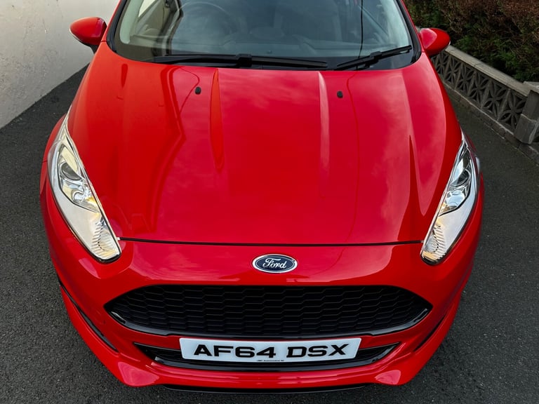 2014 Ford Fiesta STUNNING RACE RED Zetec S Ford Fiesta 3dr  HATCHBACK Petrol Manual