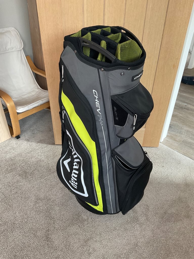 image for Callway chev 14+ golf bag great condition 