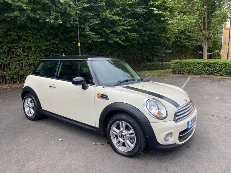2013 MINI Hatch 1.6 Cooper Euro 5 (s/s) 3dr HATCHBACK Petrol Manual