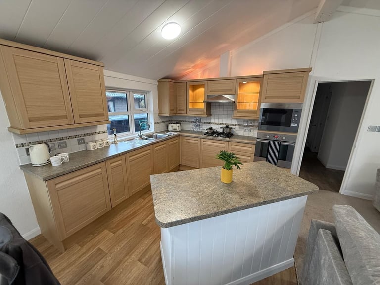 Wood Exterior 3 Bed Twin Lodge - DG, CH, Bath, Utility - Offsite / Private Land