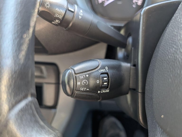 2021 Peugeot Expert 1.5 BlueHDi 1000 Professional Standard Panel Van MWB Euro 6 (s/s) 6dr PANEL V...