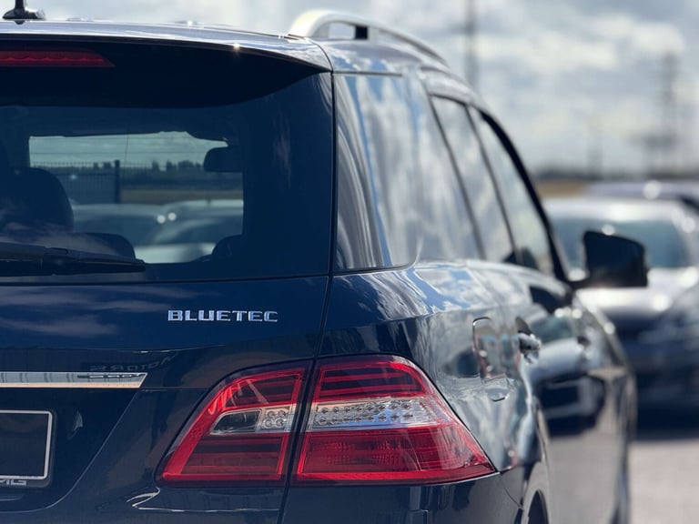 2013 Mercedes-Benz M Class 2.1 ML250 AMG Sport Bluetec Auto 4WD 5dr SUV Diesel Automatic