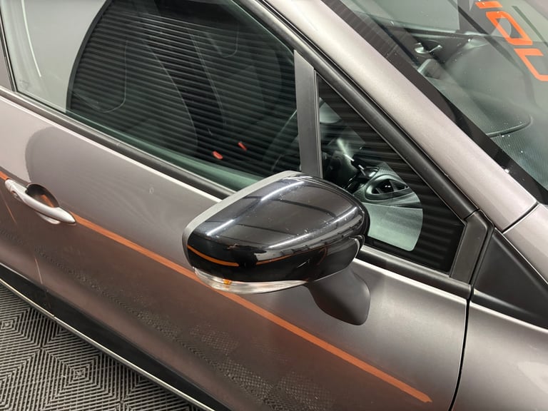 2015 Renault Clio 1.2 16V Dynamique Nav 5dr HATCHBACK Petrol Manual