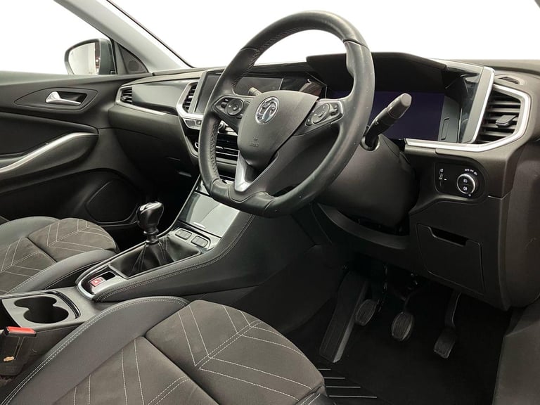 2022 Vauxhall Grandland 1.2 Turbo Ultimate 5dr Hatchback PETROL Manual