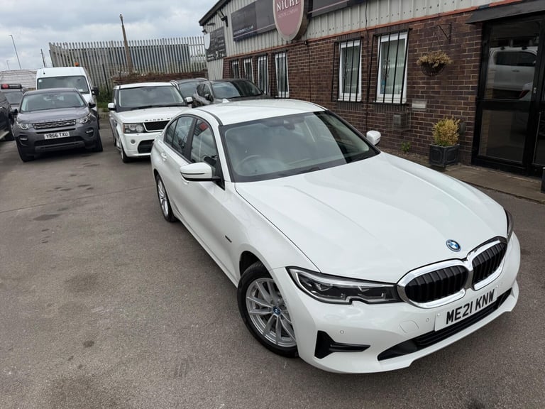 2021 BMW 3 Series 2.0 330e 12kWh SE Pro Auto Euro 6 (s/s) 4dr SALOON Petrol/Electric Hybrid Autom...
