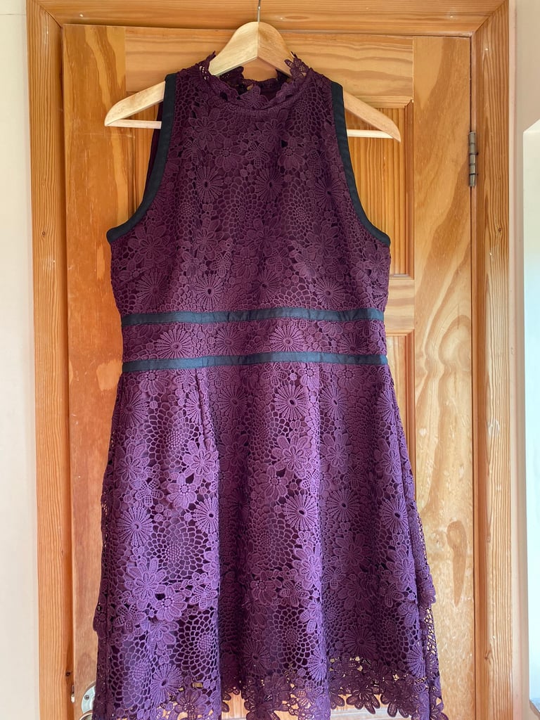 Ladies Coast Mono Lace Midi Dress Merlot
