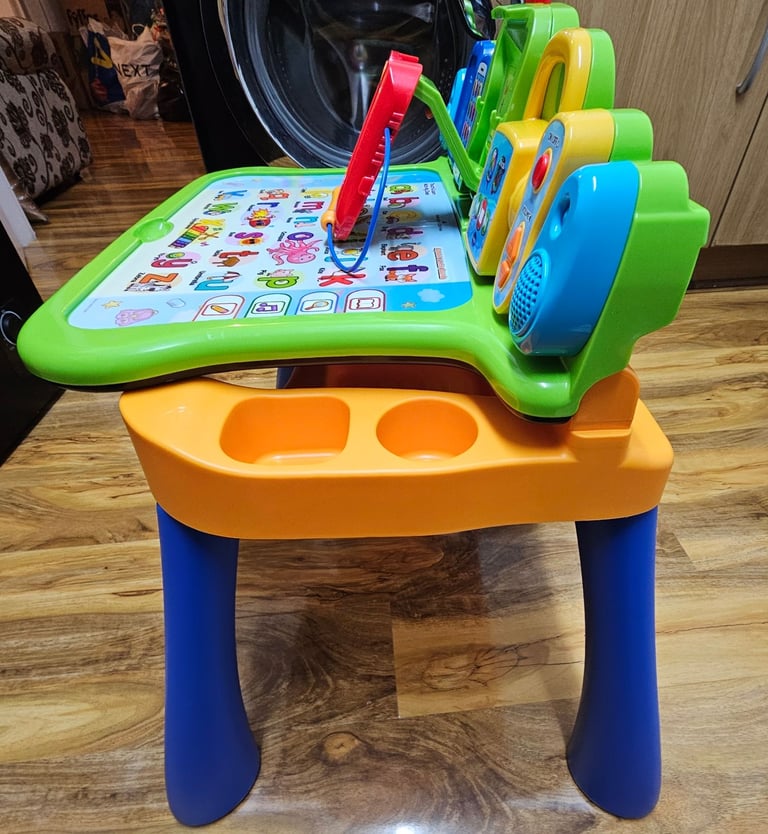 Vtech Touch & Learn Activity Desk