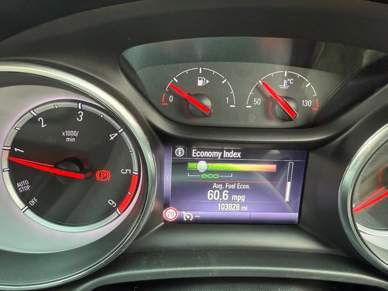 Vauxhall, INSIGNIA, Hatchback, 2018, Manual, 1598 (cc), 5 doors
