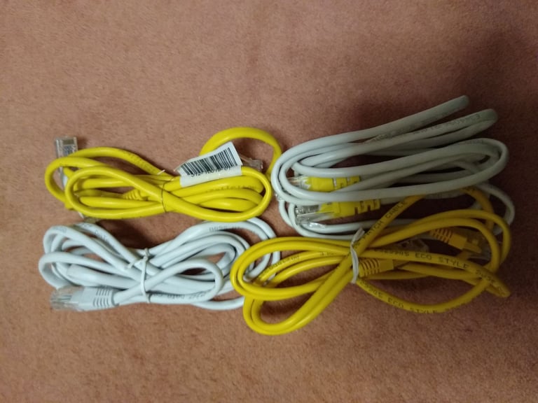 Various computer connectors 