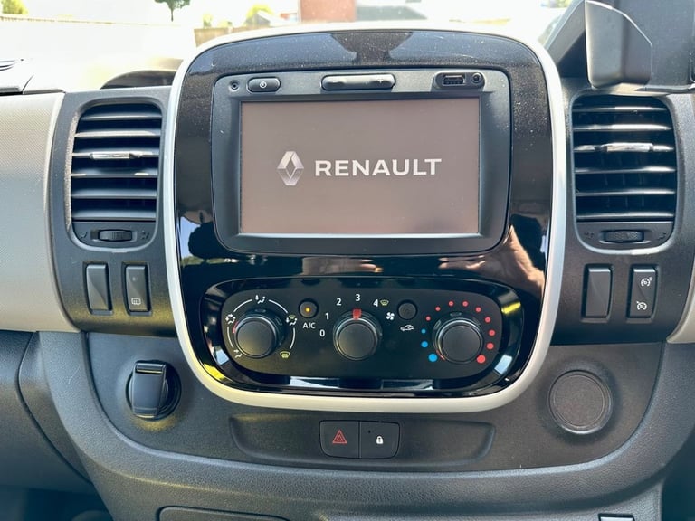 2018 Renault Trafic 1.6 dCi 27 Sport Nav Crew Van Double Cab 6dr Diesel Manual SWB Euro 6 (120  C...