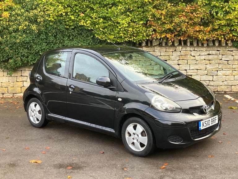 2010 Toyota AYGO 1.0 VVT-i Black 5dr HATCHBACK Petrol Manual