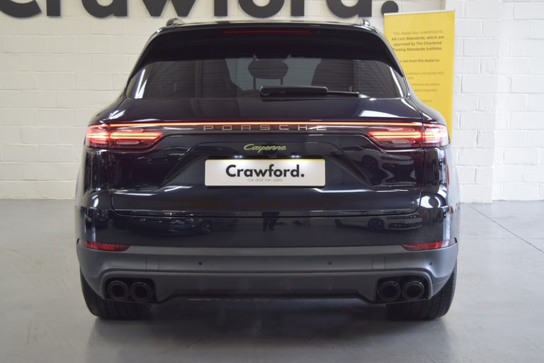 PORSCHE CAYENNE 3.0 V6 E-Hybrid 17.9kWh Platinum Edition 2022