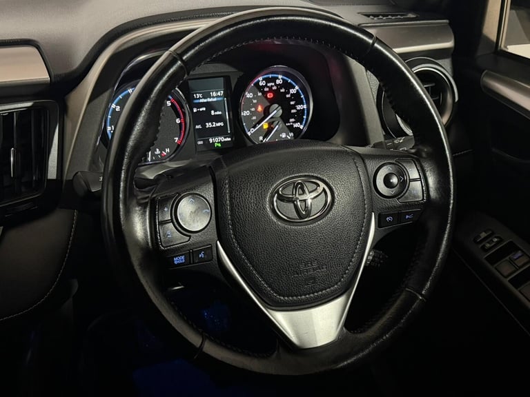2017 TOYOTA RAV4 ICON TSS D-4D 2.0 DIESEL SUV 1 PREVIOUS OWNER 140 BHP 60+ MPG