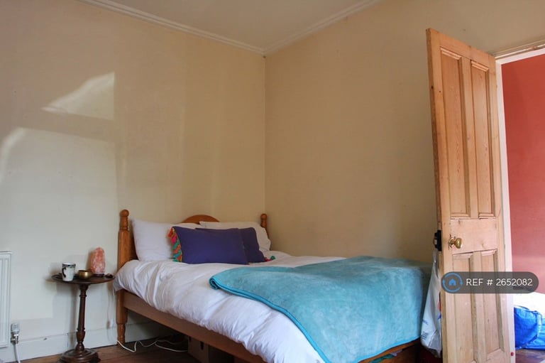 6 bedroom house in Unthank Road, Norwich, NR2 (6 bed) (#2652082)