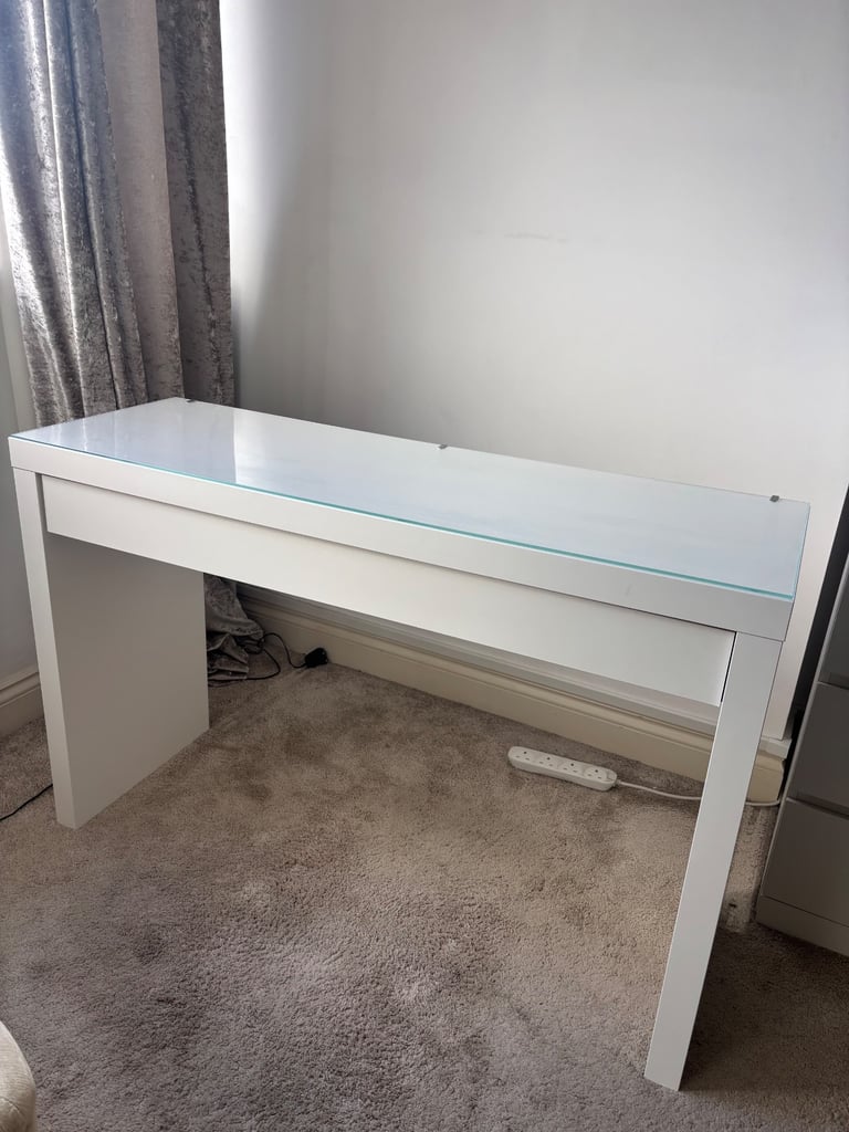 IKEA malm dressing table 