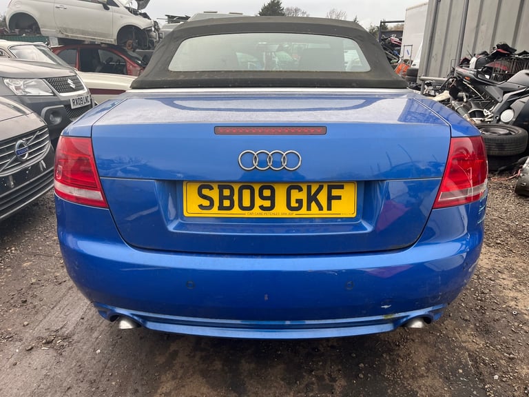 Audi a4 convertible b7 2.0 tdi 2009 blue BREAKING FOR PARTS 