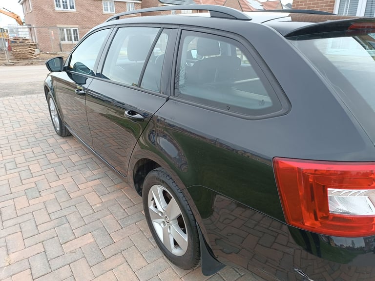 Skoda, OCTAVIA, Estate, 2016, Manual, 1395 (cc), 5 doors
