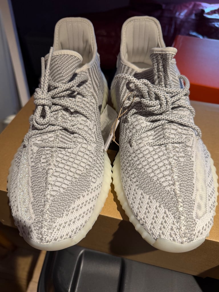 image for Yeezy Boost 350 V2 