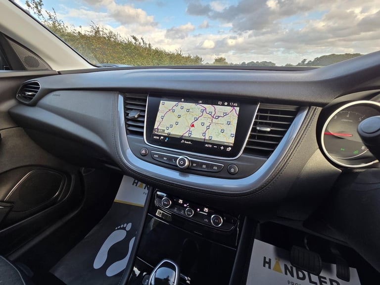 2019 Vauxhall Grandland X 1.2 Turbo Tech Line Nav Auto Euro 6 (s/s) 5dr Petrol