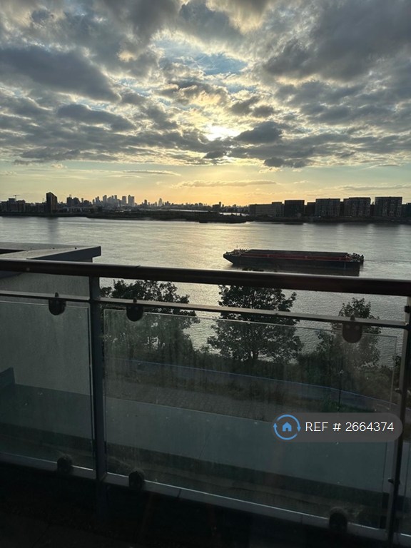 2 bedroom flat in Miles Close, West Thamesmead, SE28 (2 bed) (#2664374)