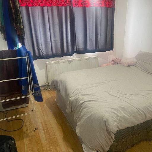 RENT-FREE rooms in Birmingham. 2 Good Sized twin rooms available. DSS claimants apply
