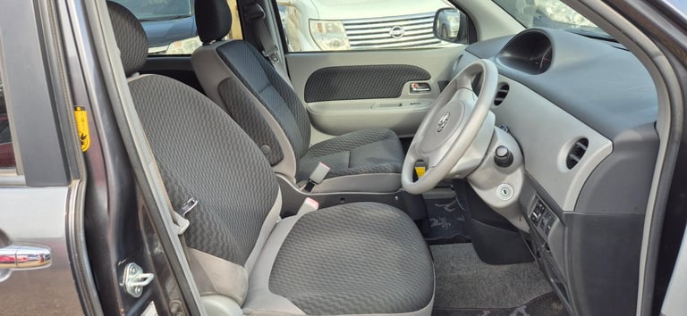 2007 Toyota Sienta PASSENGER SEAT WELCAB, 52,590 Miles, Petrol Autoc