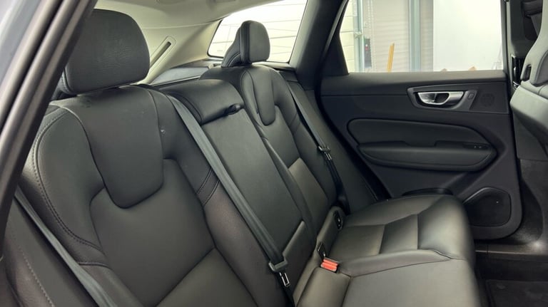 2023 Volvo XC60 2.0 T6 [350] RC PHEV Plus Dark 5dr AWD Geartronic ESTATE PETROL/ELECTRIC Automatic