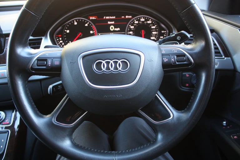 AUDI A8 3.0 TDI V6 SE Executive 2016