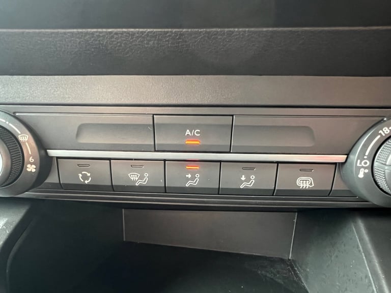 VAUXHALL COMBO CARGO 2300 1.5 TURBO D 130PS PRO L1 VAN 24 REG ONLY 2,300 MILES