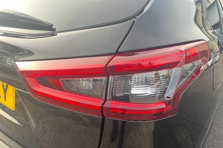 2019 Nissan Qashqai 1.3 DIG-T Tekna SUV 5dr Petrol Manual Euro 6 (s/s) (140 ps) SUV Petrol Manual