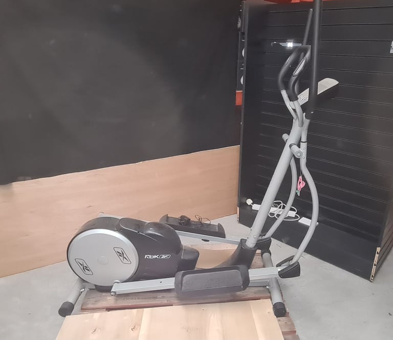 Reebook fusion cross trainer rev 10101