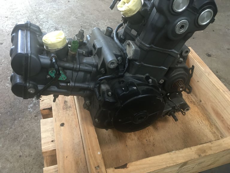 image for APRILIA V 750 SHIVER COMPLETE ENGINE M551M FREE DELIVERY 
