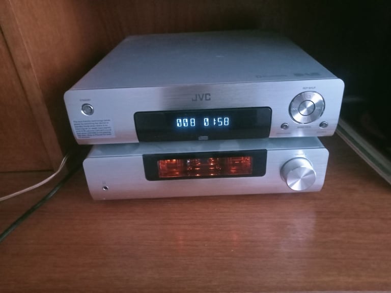 JVC cd player with speakers 