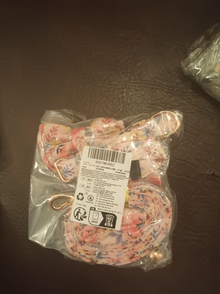 Pet accessories £5