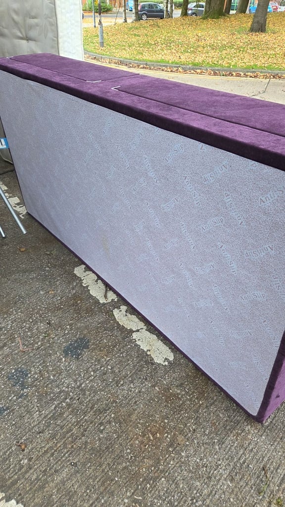 Single divan bed 