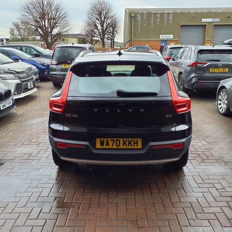2020 70 VOLVO XC40 2.0 B4 INSCRIPTION MHEV 5D 195 BHP