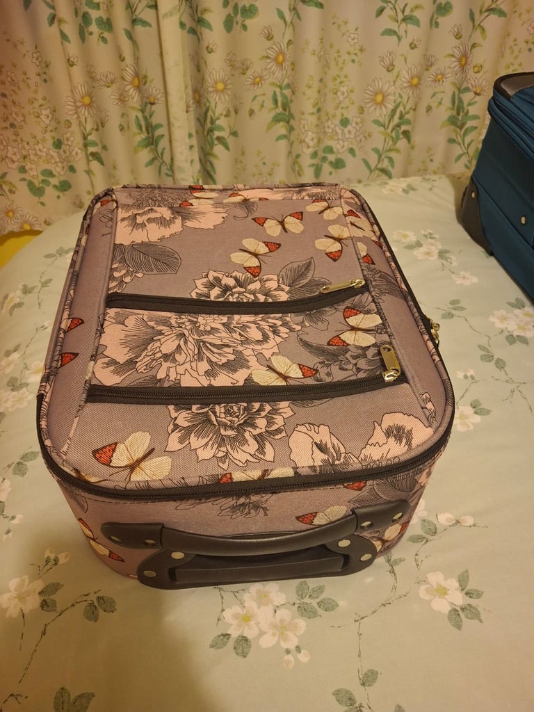 Small Overnight case