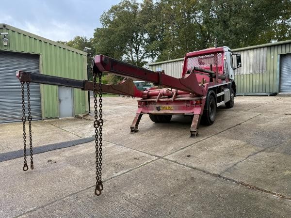 Mercedes 1824 Arocs Hyvalift Skip Loader Extendable Arms